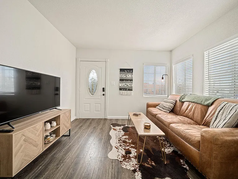 783 El Centro Ave — Photo 3