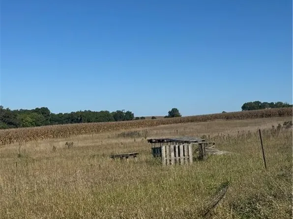 20860 County Road P Hwy, Weston, MO 64098