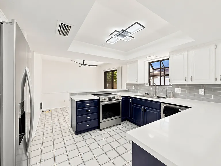 26009 S New Town Dr — Photo 7