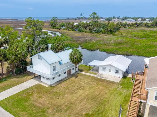 86 SE 218th St, Suwannee, FL 32692