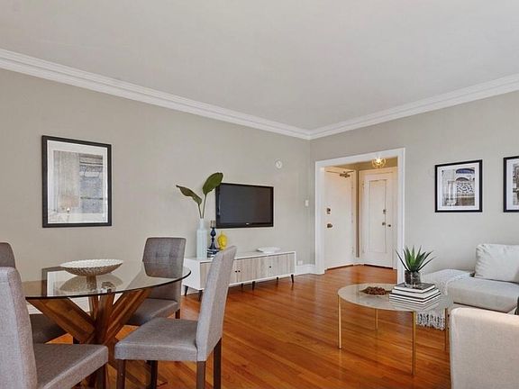 4th image of 3520 N Lake Shore Dr APT 11L