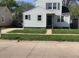 819 E 5th St, Hastings, NE 68901