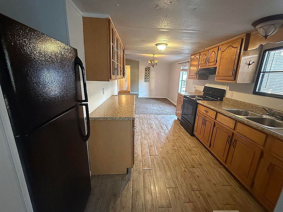 1st image of 40 Green Park Dr