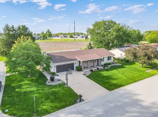 901 Edwin Dr, Bourbonnais, IL 60914