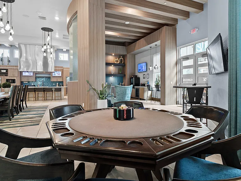 Centre Pointe Apartments — Photo 30
