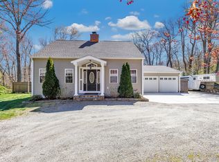 457 Walnut Tree Hill Rd, Shelton, CT 06484