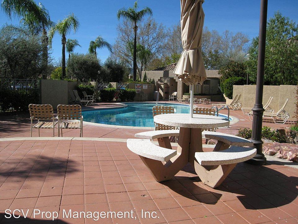 1st image of 23933 Del Monte Dr Unit 30