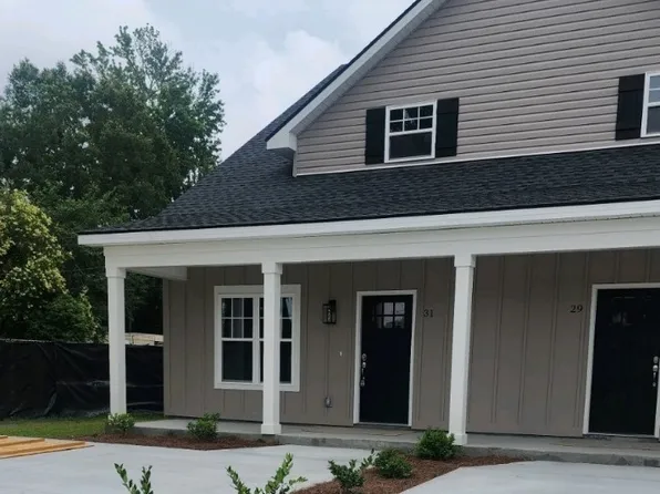 31 Travis Street, Savannah, GA 31406