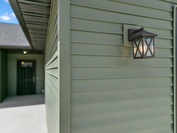 2nd image of 2428 Wild Rose Ct