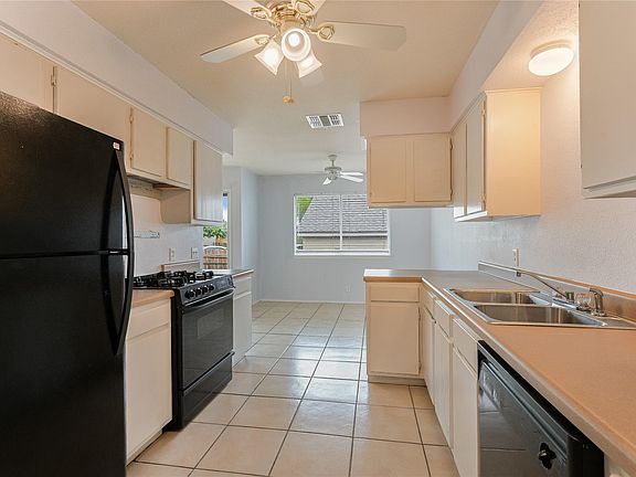 4th image of 2605 W Stassney Ln #B