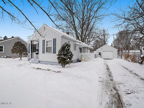 2nd image of 712 W Highland Blvd