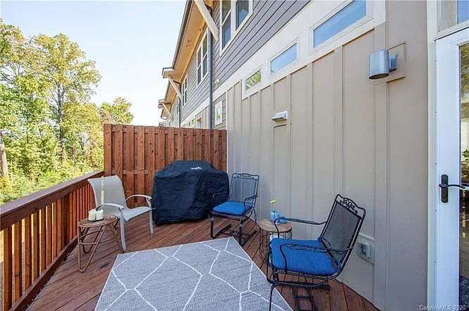 3315 Bessemer St — Photo 27