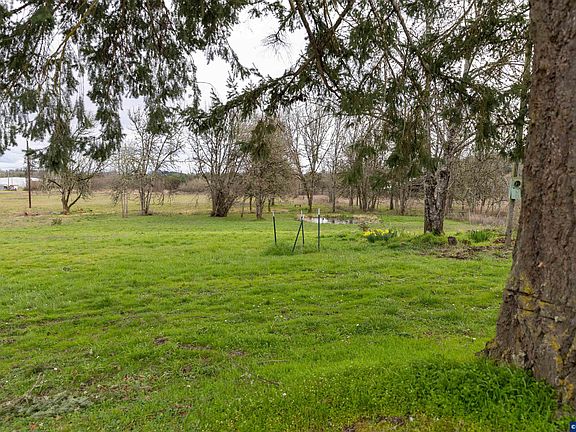 5th image of 26724 Monroe Cemetery Rd