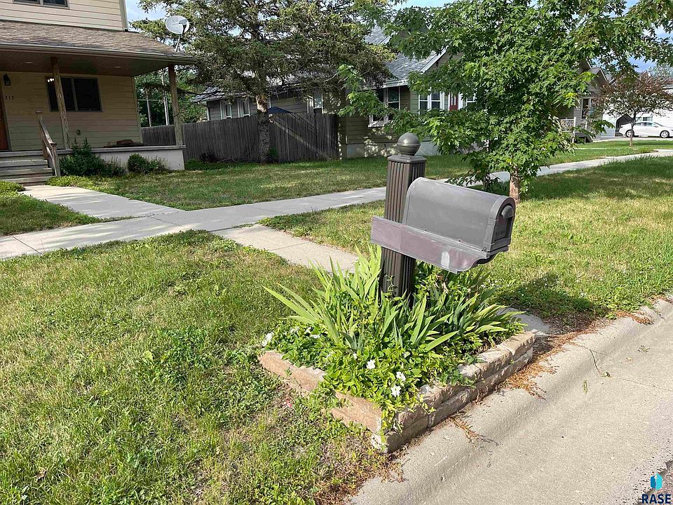 312 3rd St SW, De Smet, SD 57231 MLS 22304191 Zillow