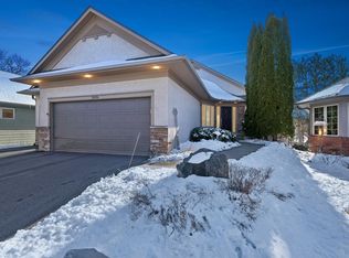 7894 Bailey Dr, Eden Prairie, MN 55347