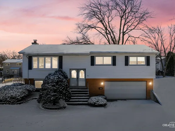 541 Maple Ln, Darien, IL 60561
