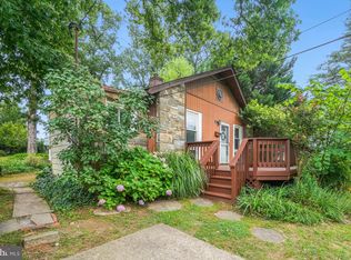1217 Edmonston Dr, Rockville, MD 20851