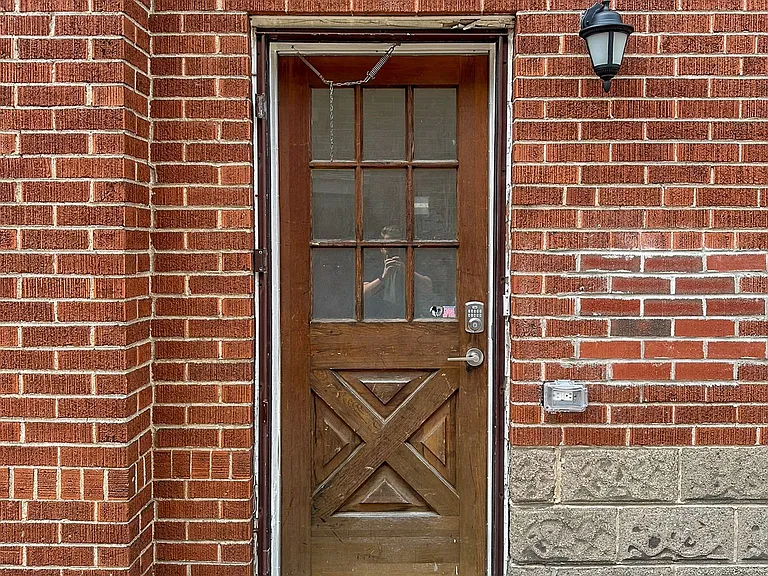 27 Millen Ave #A102 — Photo 2