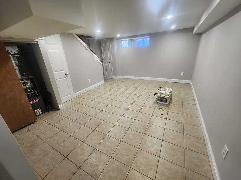 625 E Annsbury St — Photo 8