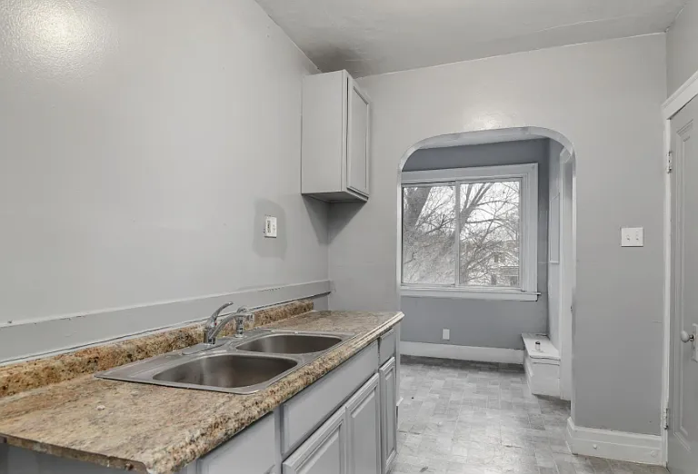 10002 Manor St #2 — Photo 5