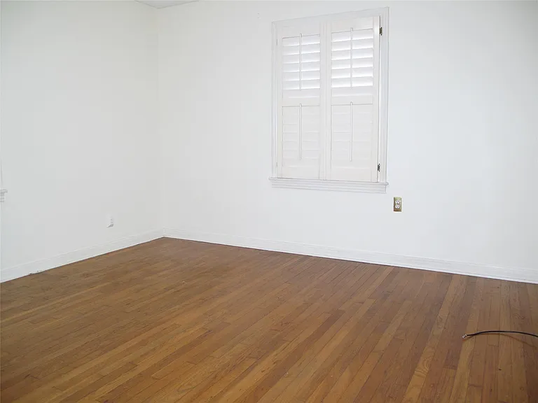 5125 Locust St — Photo 9