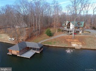 285 Lakewood Landing Dr, Bumpass, VA 23024