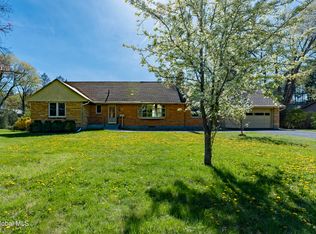 1258 Hawthorn Rd, Niskayuna, NY 12309