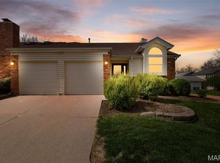12792 Bennington Common Ln, Saint Louis, MO