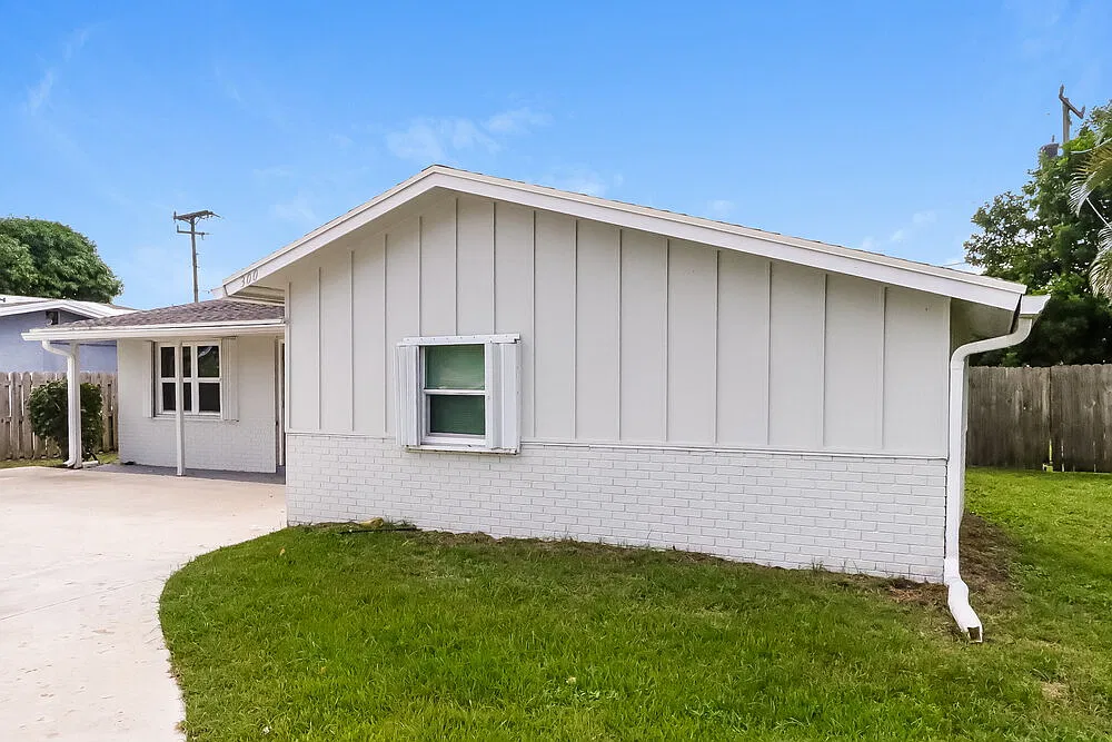3 bed, 2.0 bath, 1508 sqft, $4,190 — Photo 4