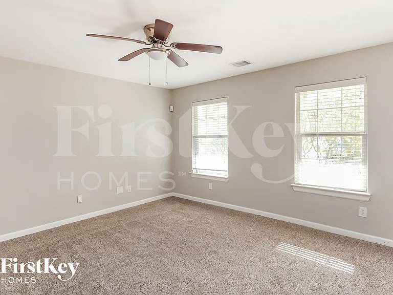 2621 Marlin Dr — Photo 8
