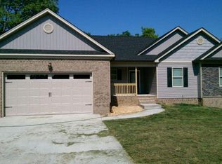 7651 Pfiser Dr, Ooltewah, TN 37363