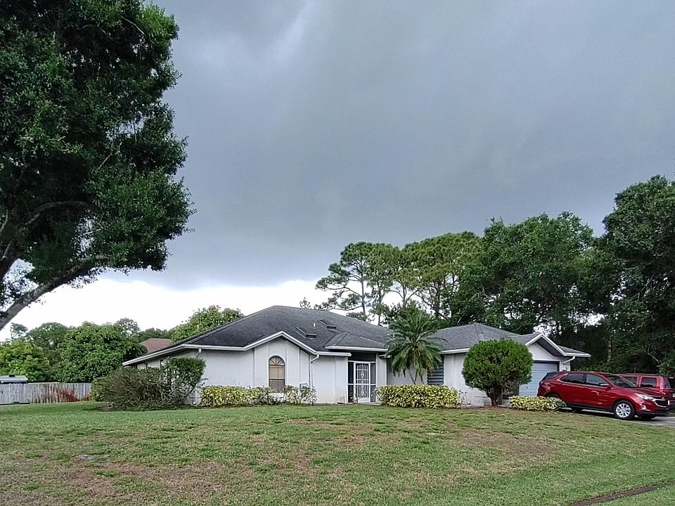 1st image of 1792 SW Cochran Street
