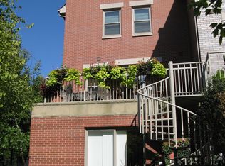 526 E 32nd St UNIT G, Chicago, IL 60616
