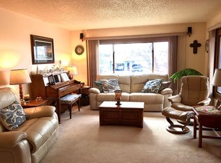 902 Airport Rd, Hettinger, ND 58639