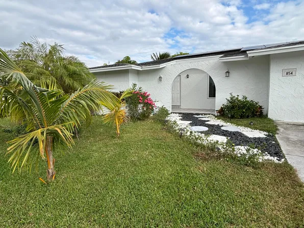 854 Royal Palm Beach Boulevard, Royal Palm Beach, FL 33411