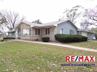 705 S Buchanan St, Prairie Du Chien, WI 53821