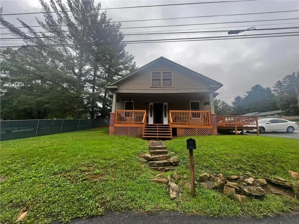 764 Dogwood Rd, Tazewell, VA 24651