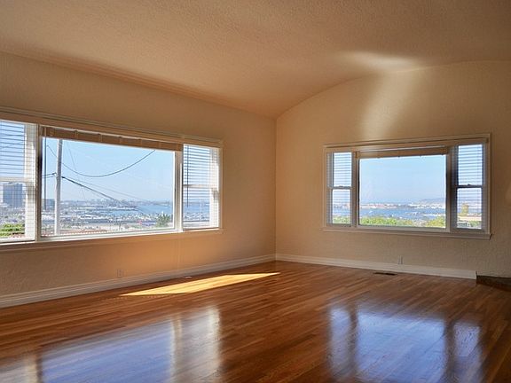 4th image of 1420 W Thorn St