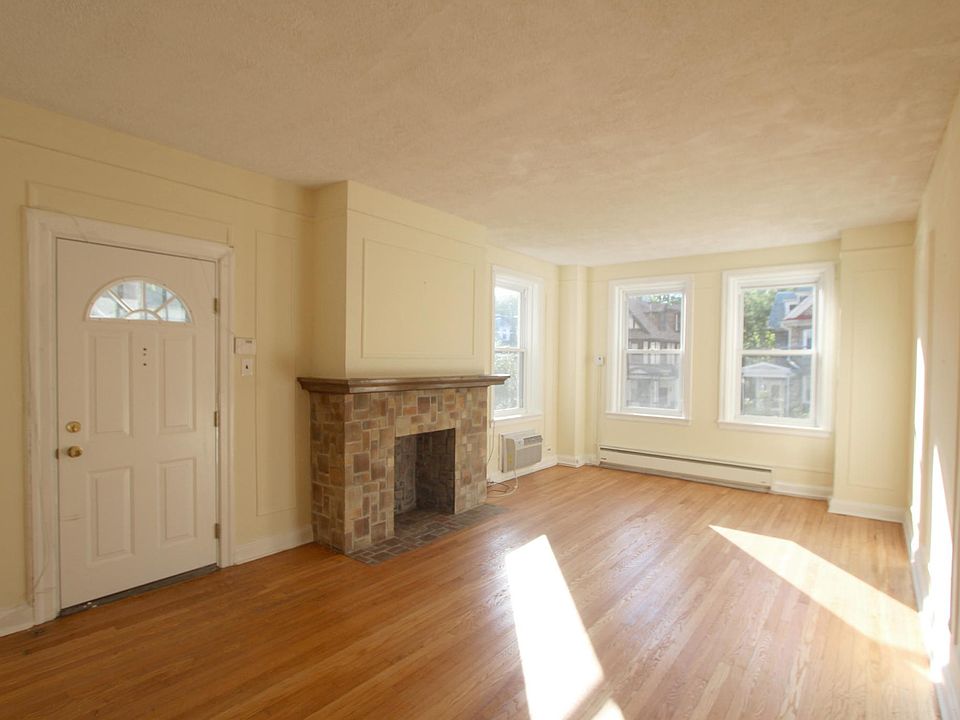 1st image of 400 W Hortter St APT 103
