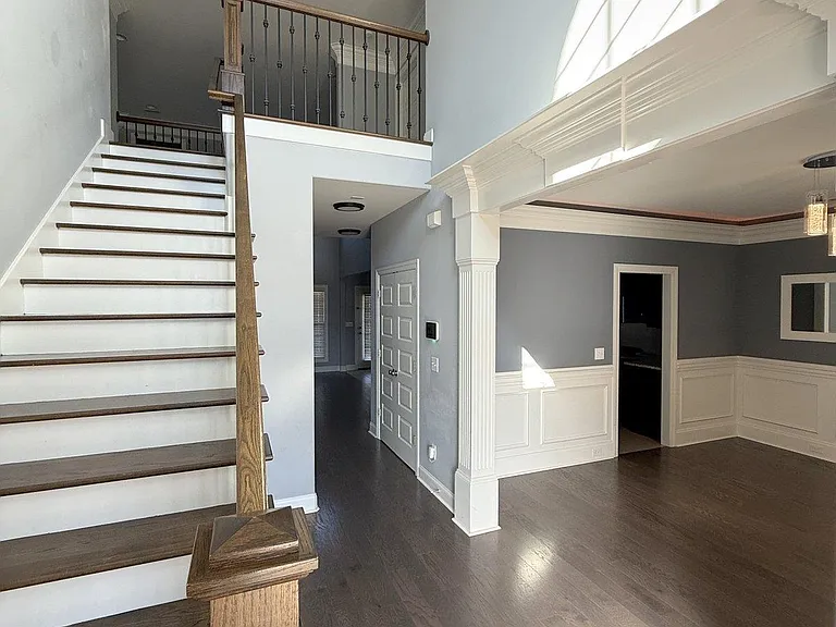 218 Woodgrove Dr — Photo 5