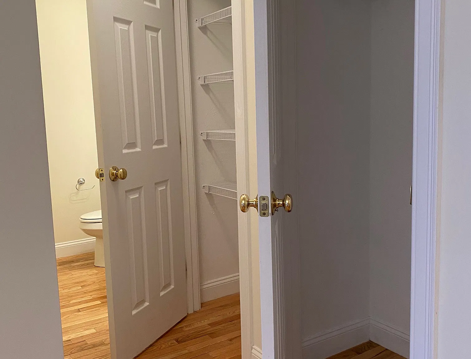 2 bed, 2.5 bath, 2100 sqft, $3,000 — Photo 4