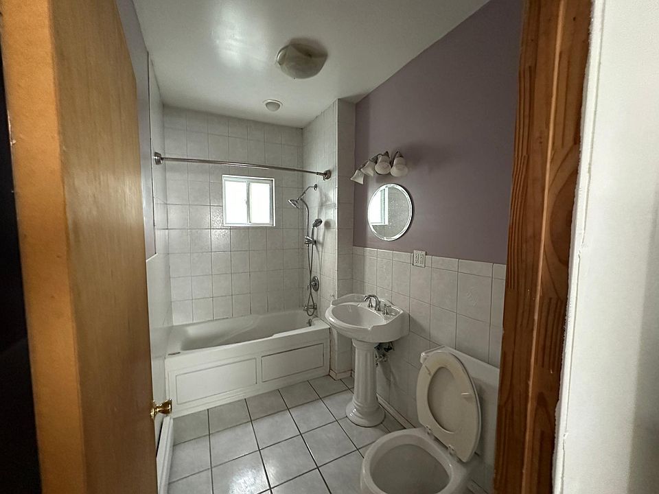 1st image of 262 Bissell Ave