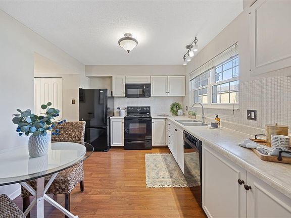 3rd image of 11725 Casa Grande Dr