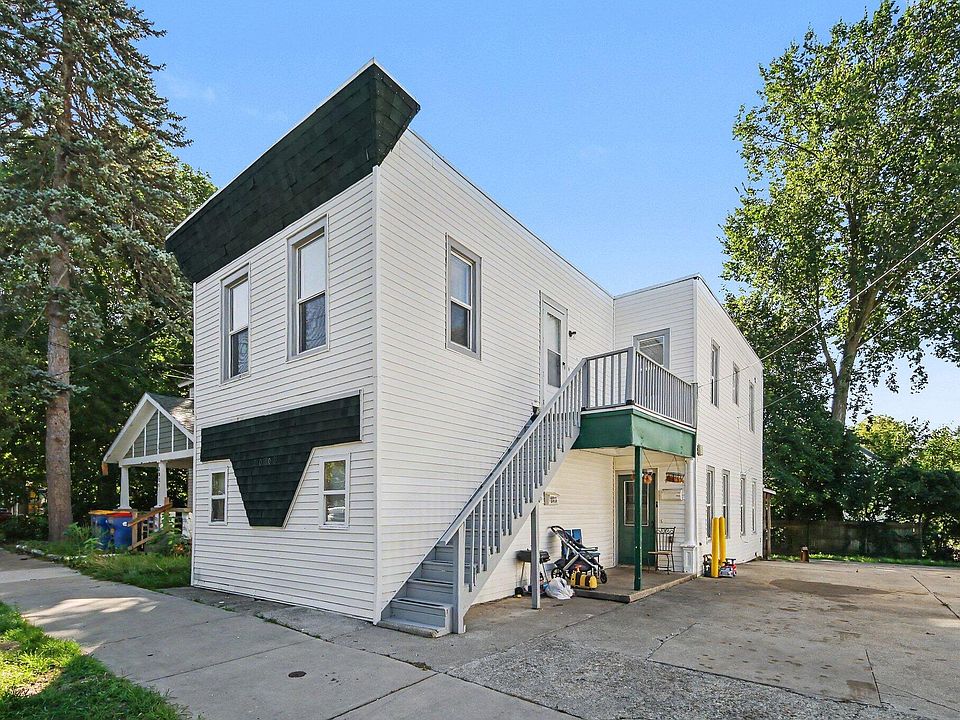 1st image of 1008 Baxter St SE