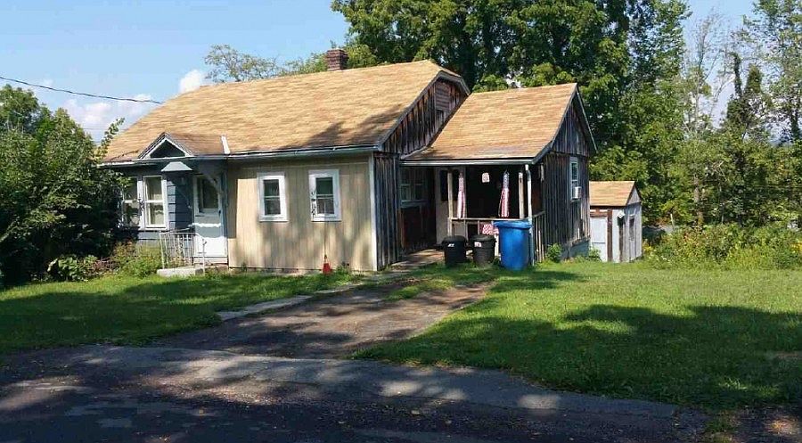 2nd image of 5 Highland Ave