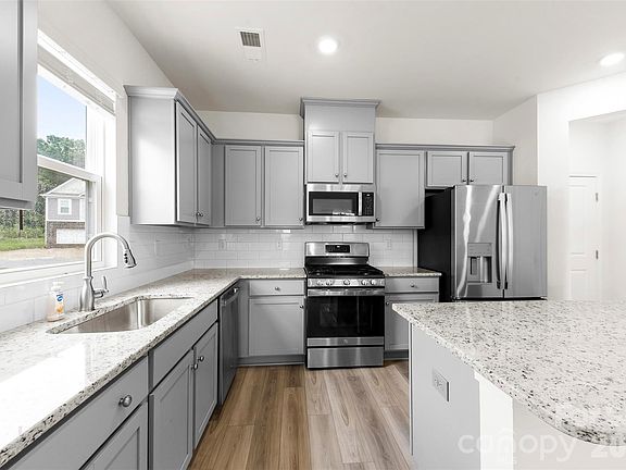 5th image of 5250 Maynard Hill Dr