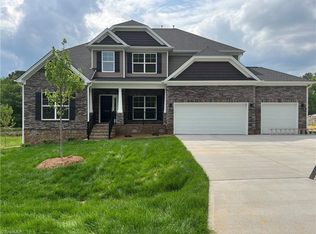 1614 Lazy Fox Ln #4, Kernersville, NC 27284