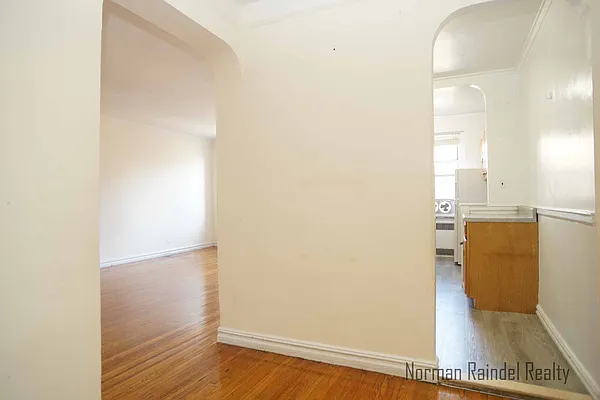 Rented by Norman Raindel, LREB | media 36