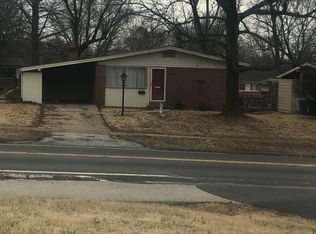 2480 Parker Rd, Florissant, MO 63033