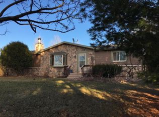 W339N7916 Townline Rd, Oconomowoc, WI 53066